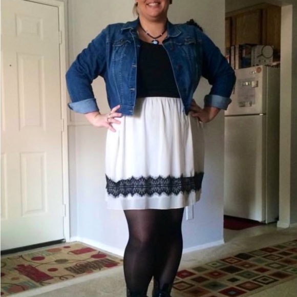 Meet your Posher, Danielle - Picture 3 of 16